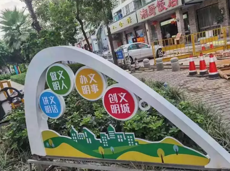 道路標志牌制作、交通標志牌、景區(qū)標識牌定制異形加工