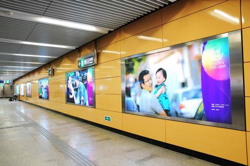 深圳高清寫真燈箱片、LED燈片、燈光片、室內(nèi)戶外寫真軟膜
